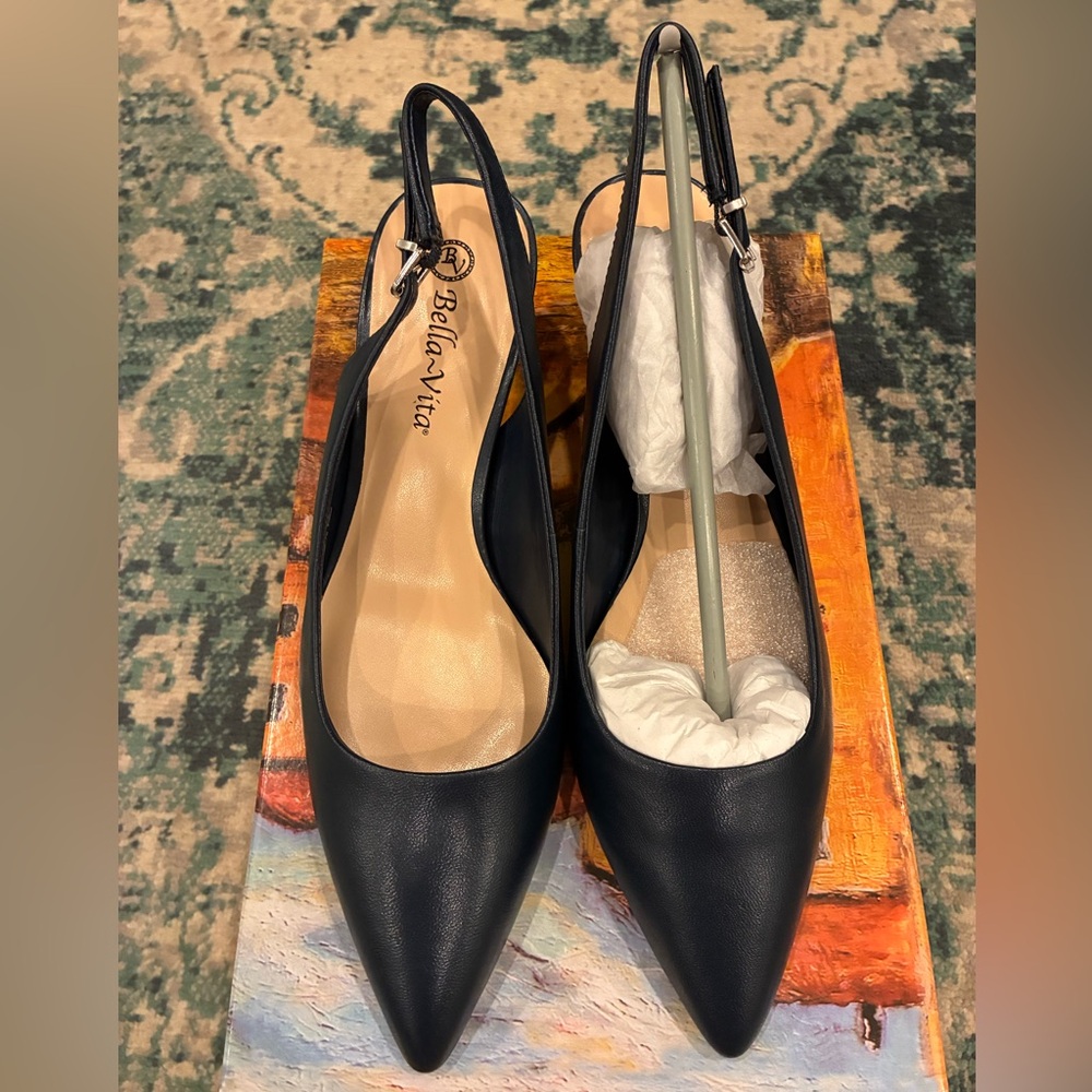 Bella Vita “Scarlett” navy leather slingback mules, sz 9.5, NEW in box